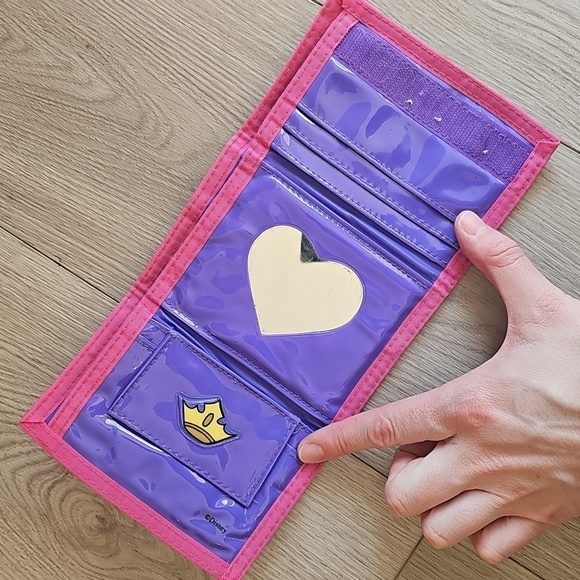 Vintage Disney Princess Kids Wallet With Heart Mirror - Picture 7 of 11